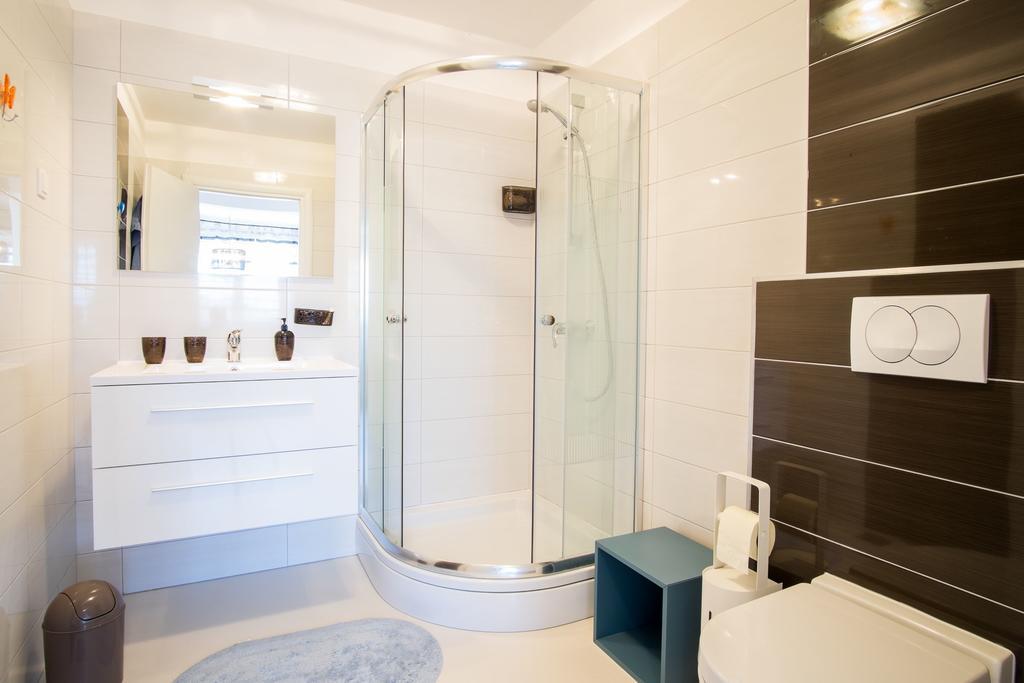 Luxury Spa Apartment Luna นยีวีเซ ห้อง รูปภาพ