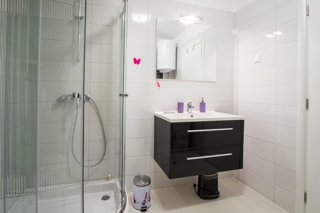 Luxury Spa Apartment Luna นยีวีเซ ห้อง รูปภาพ