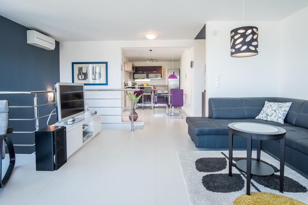 Luxury Spa Apartment Luna นยีวีเซ ห้อง รูปภาพ