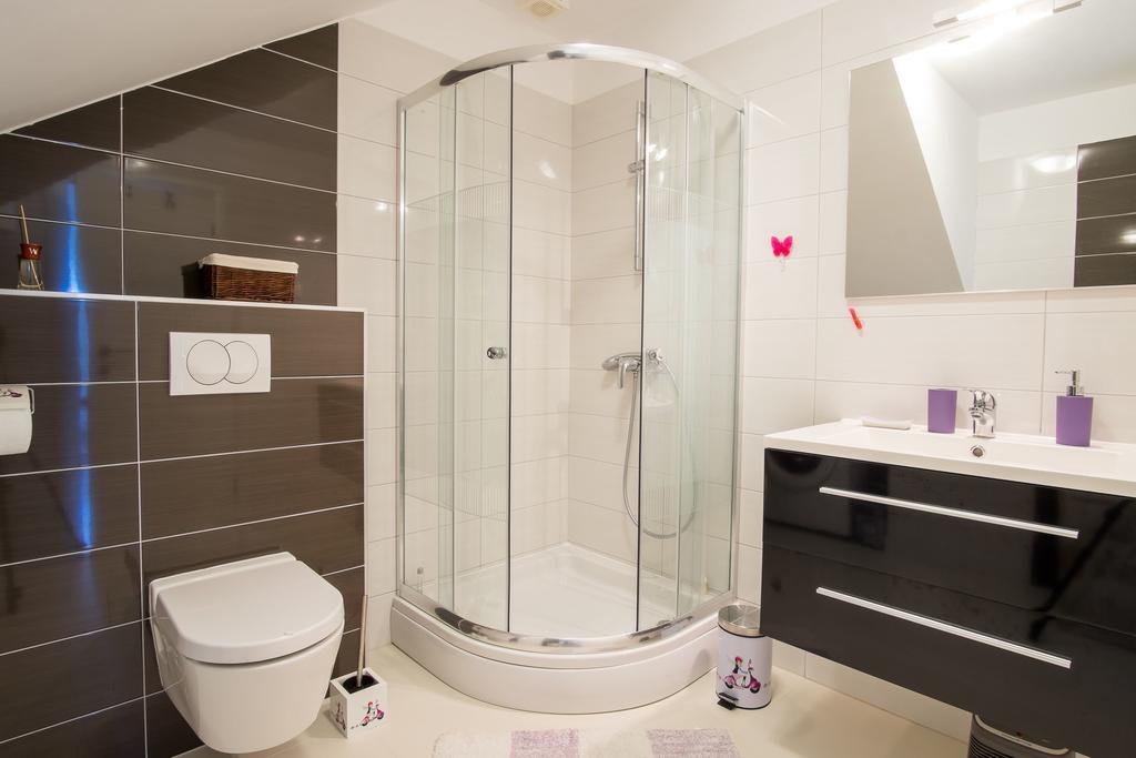 Luxury Spa Apartment Luna นยีวีเซ ห้อง รูปภาพ