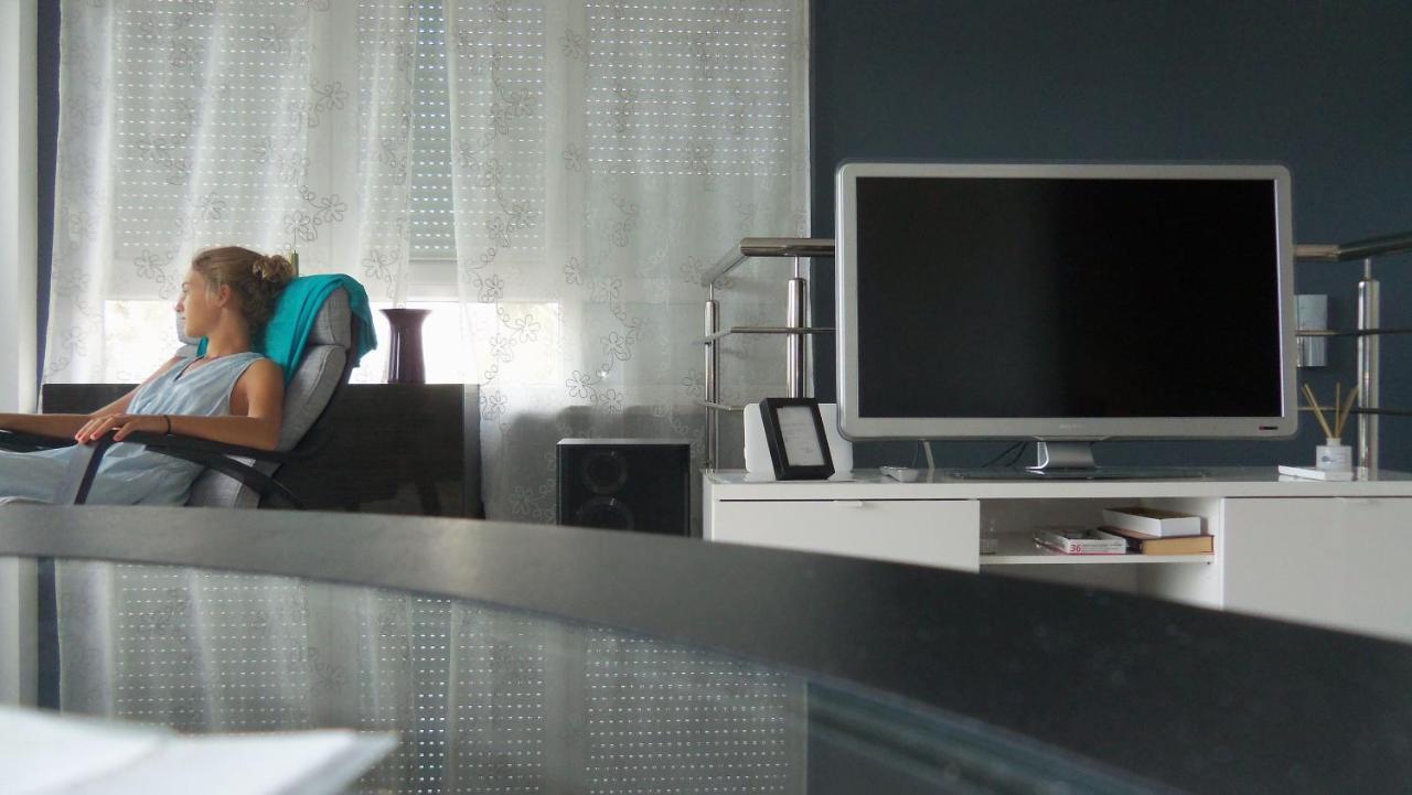 Luxury Spa Apartment Luna นยีวีเซ ภายนอก รูปภาพ